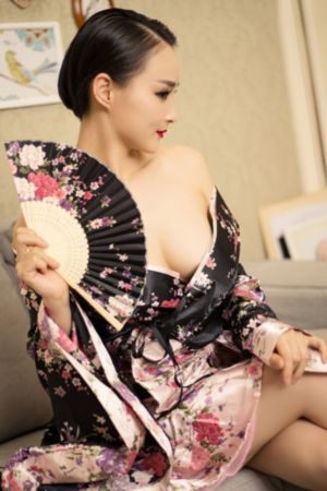 皇上后宫高H文大肉_BD国语电影在线看
