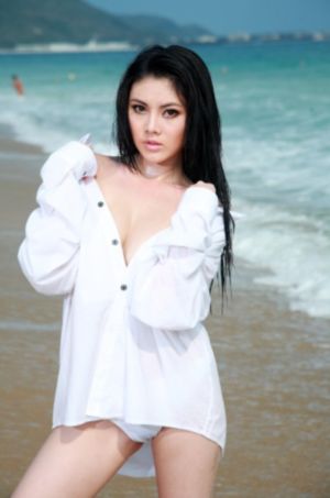 和俄罗斯女的做爽吗_1080在线播放