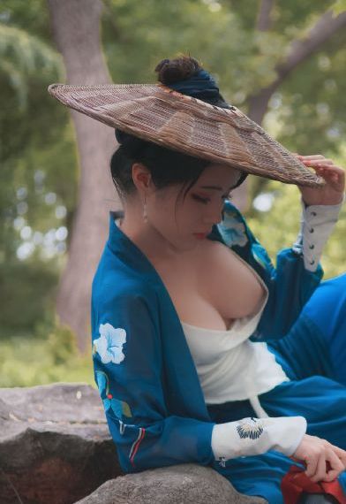美人多汁双性合集h_超清高清迅雷在线观看